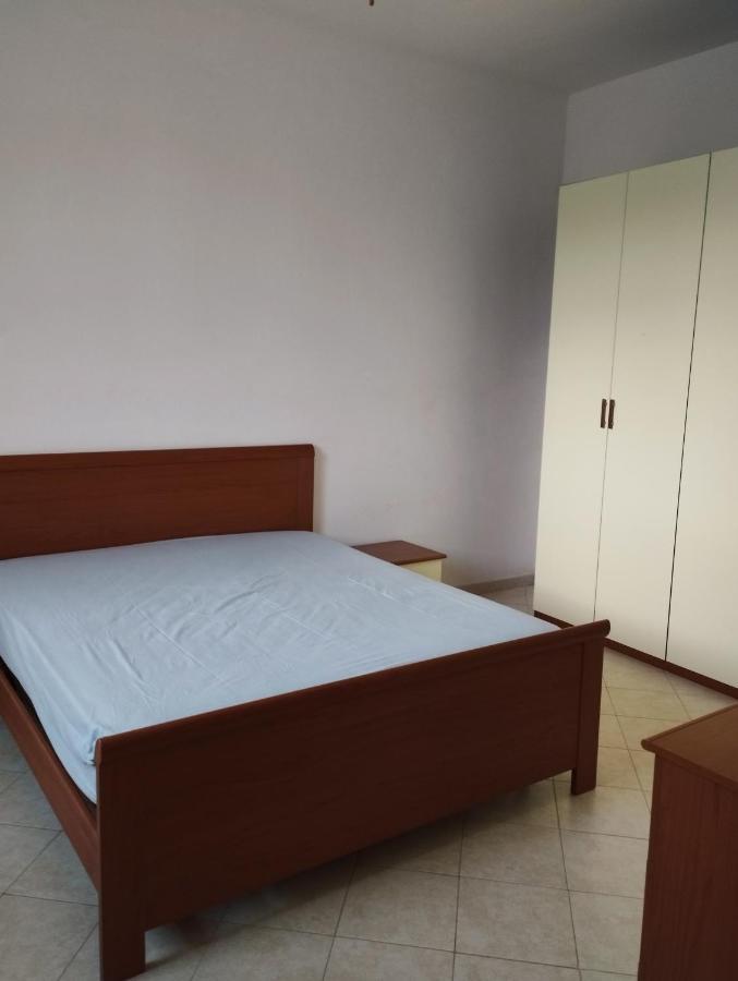 Clave, Affittacamere, Casa Vacanze Cozze Luaran gambar