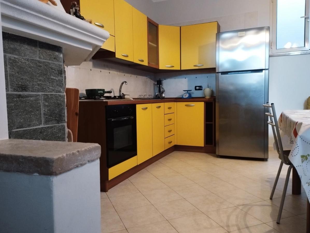 Clave, Affittacamere, Casa Vacanze Cozze Luaran gambar