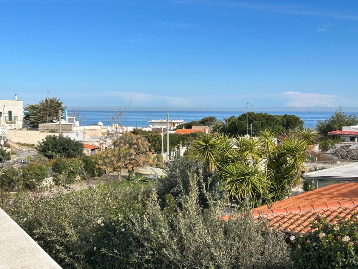 Clave, Affittacamere, Casa Vacanze Cozze Luaran gambar