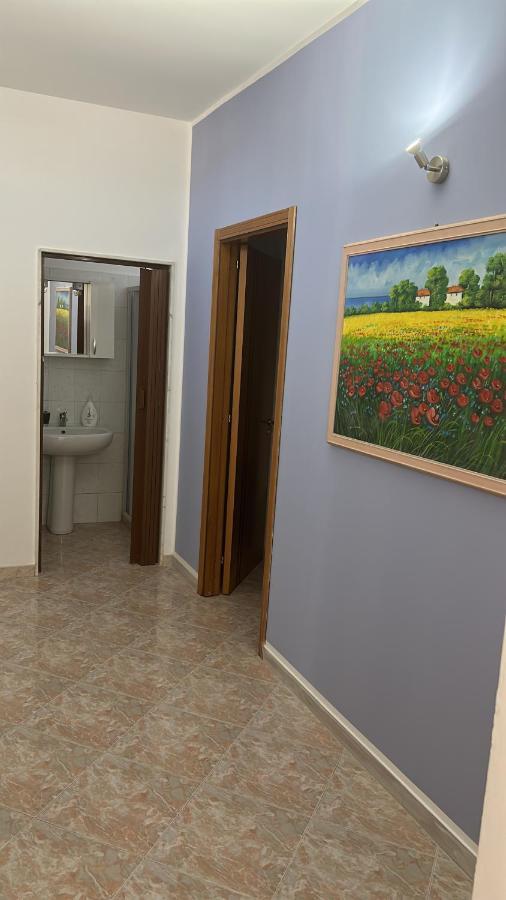 Clave, Affittacamere, Casa Vacanze Cozze Luaran gambar