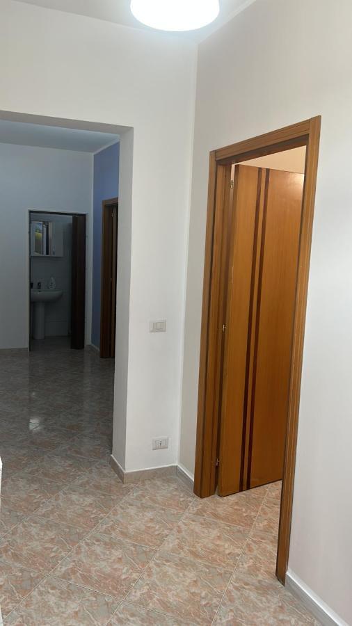 Clave, Affittacamere, Casa Vacanze Cozze Luaran gambar