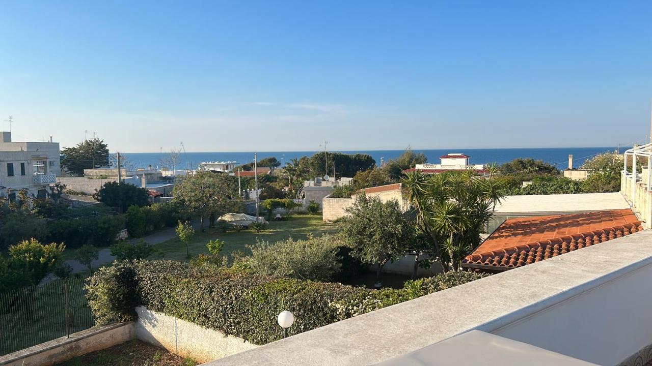 Clave, Affittacamere, Casa Vacanze Cozze Luaran gambar